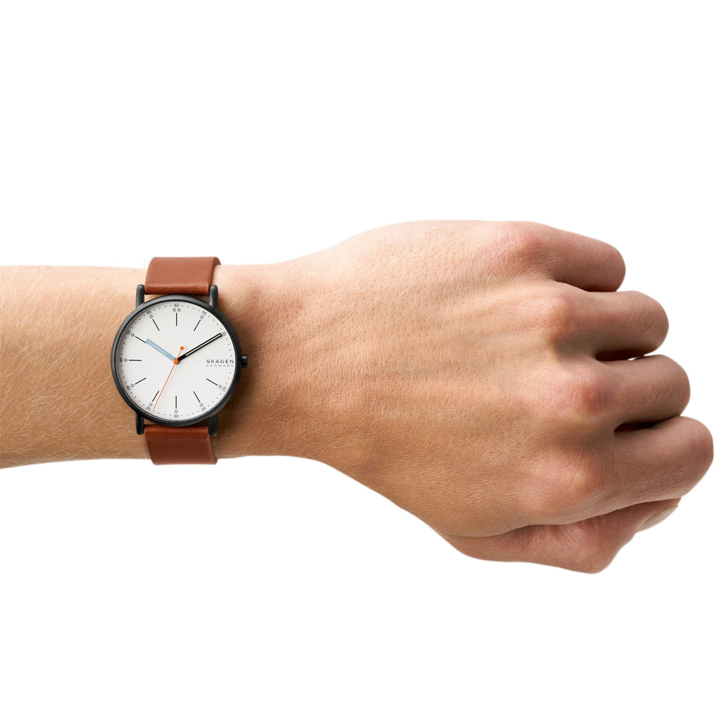 Minimalist Stainless Steel Watch B726432