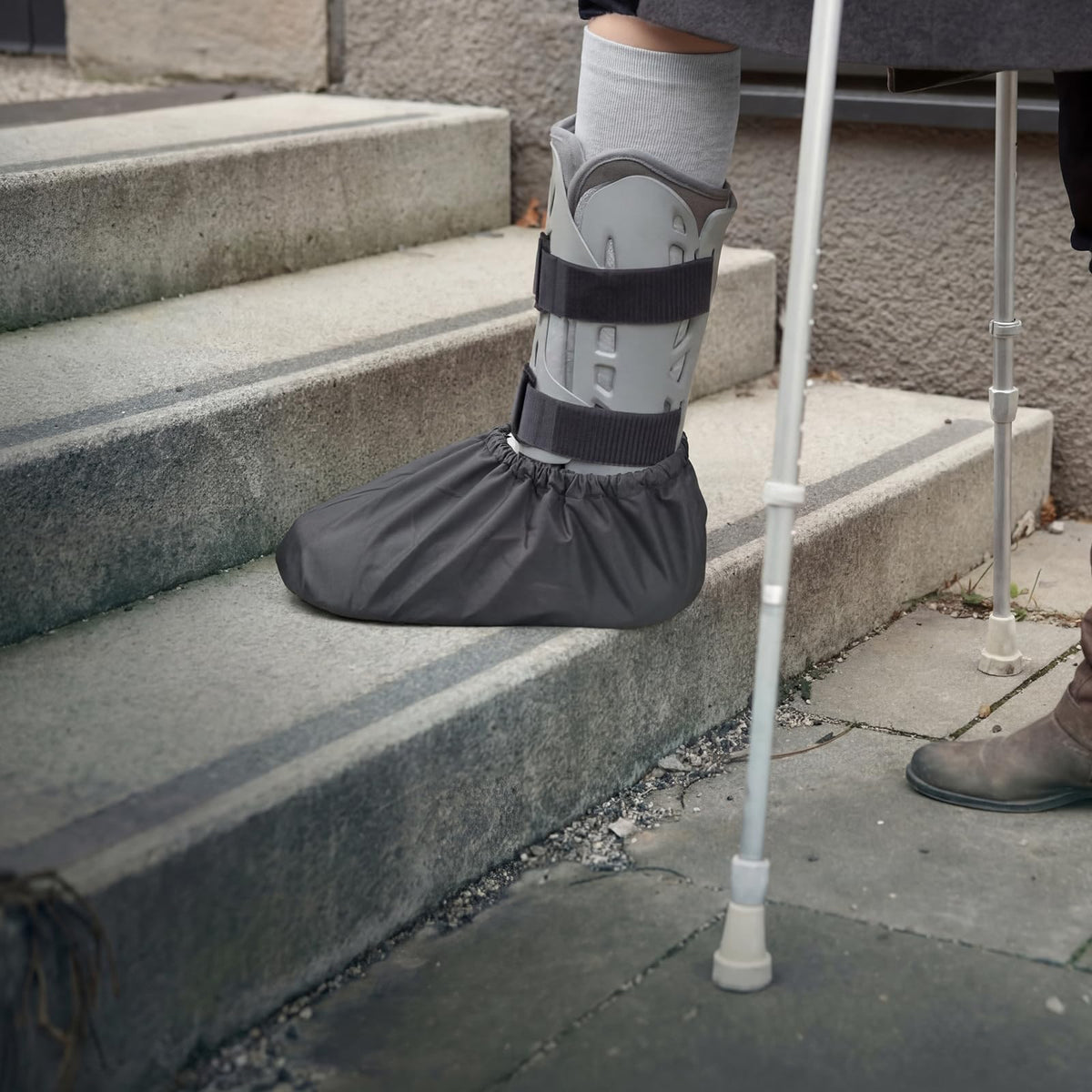 Light Gray Waterproof Non Slip Walking Boot Covers 2 Pairs O160