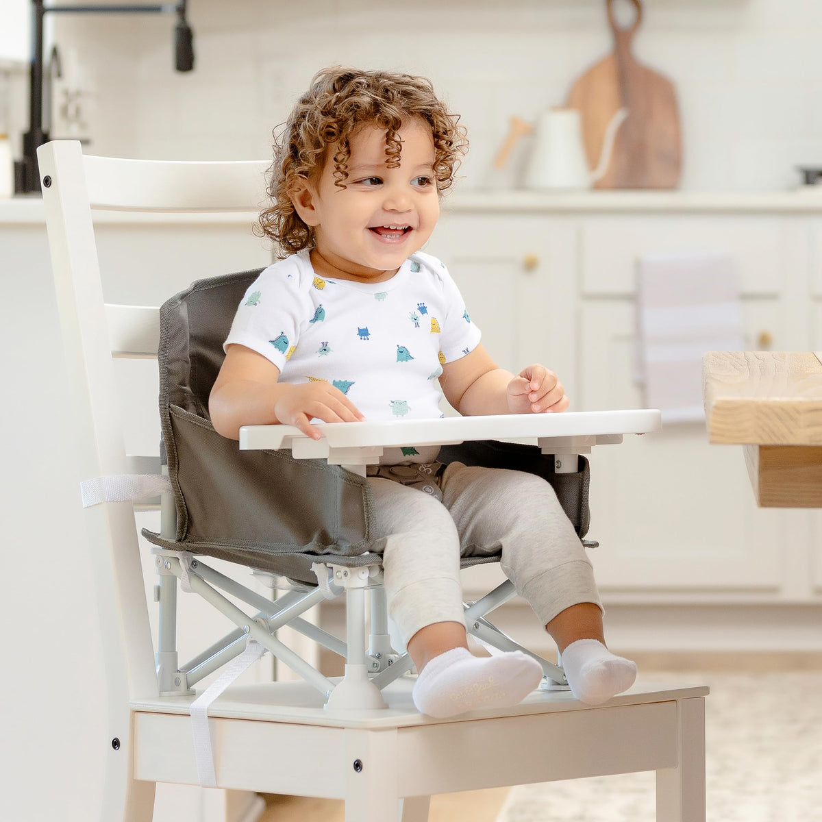 Portable Baby Booster Seat with Tray F34511