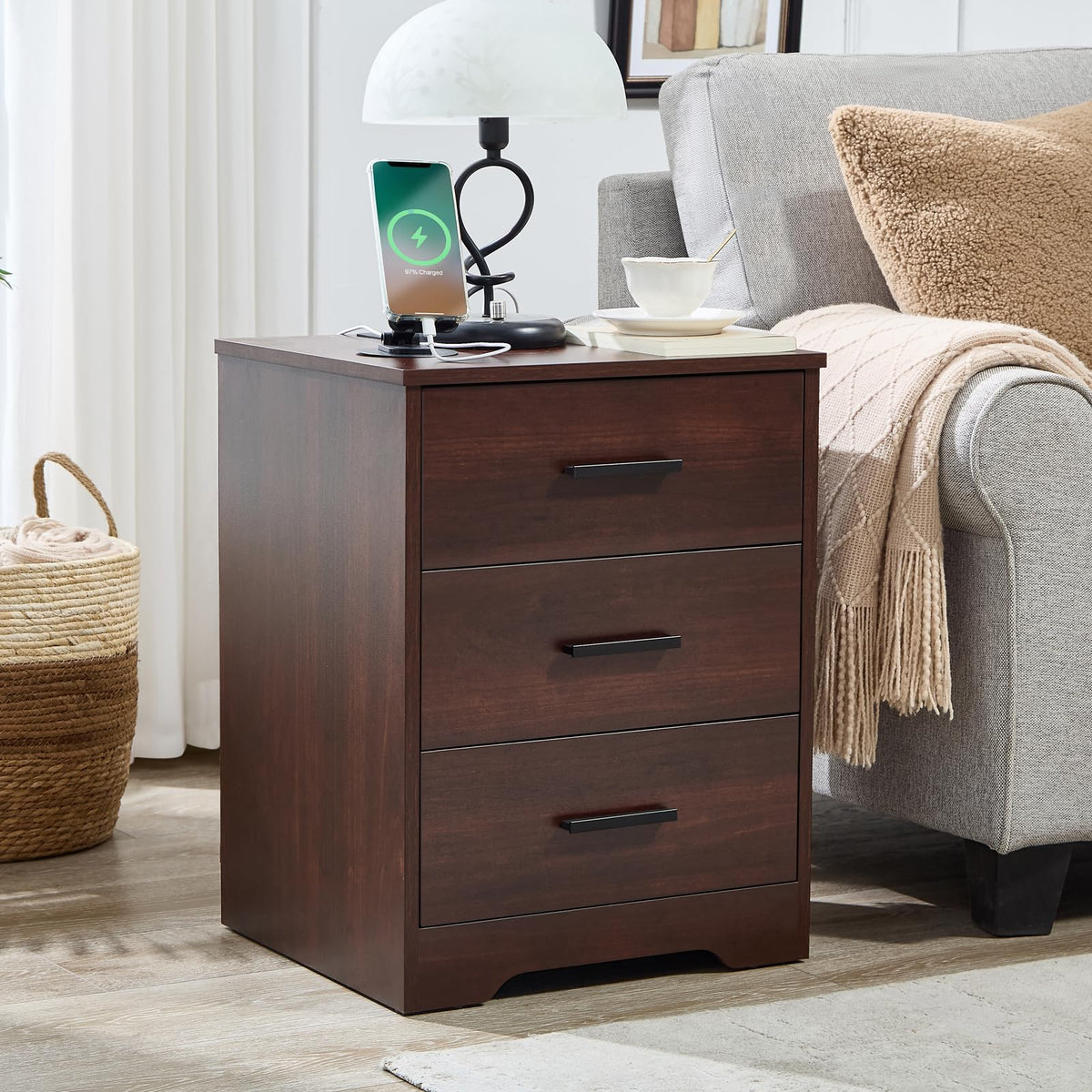 Cherry Wood 3 Drawer Dresser U7663